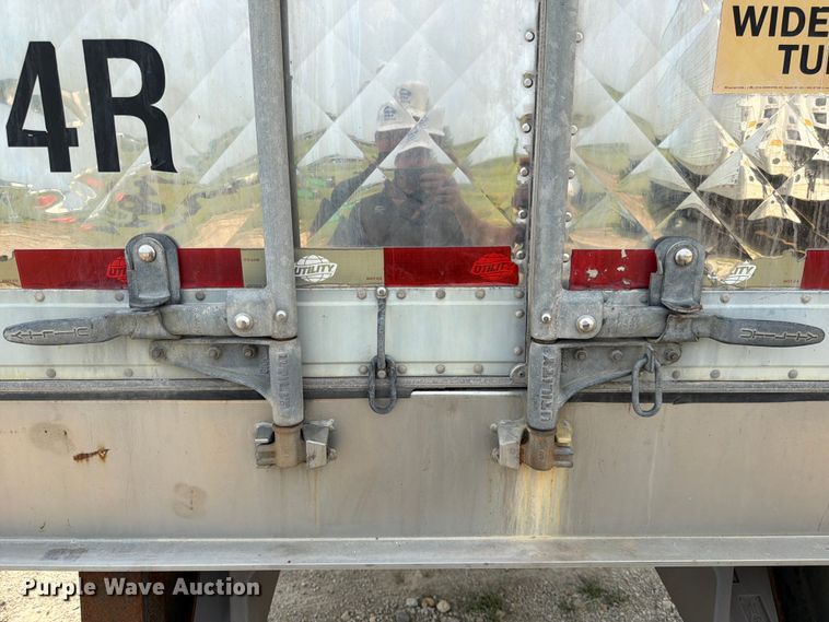 image for item FK3560 2013 Utility Trailer MFG 3000R refrigerated van trailer