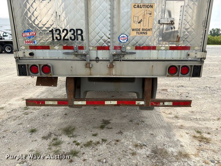 image for item FK3561 2013 Utility Trailer Manufacturer 3000R refrigerated van trailer
