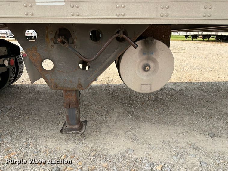 image for item FK3561 2013 Utility Trailer Manufacturer 3000R refrigerated van trailer