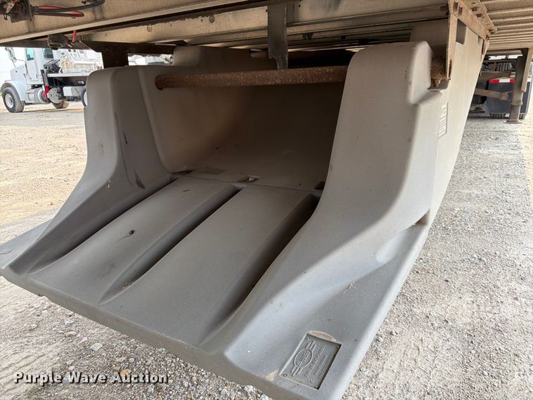 image for item FK3561 2013 Utility Trailer Manufacturer 3000R refrigerated van trailer
