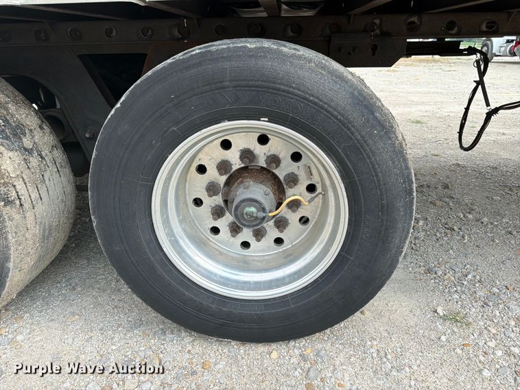 image for item FK3562 2013 Utility Trailer Manufacturer 3000R refrigerated van trailer