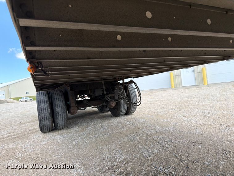 image for item FK3564 2009 Utility Trailer Manufacturer 3000R refrigerated van trailer