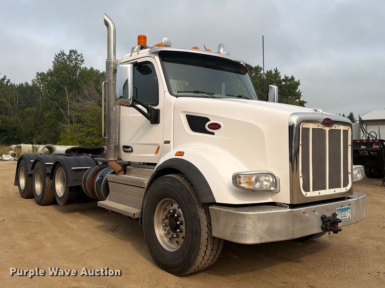 image for item FK3569 2019 Peterbilt 567 semi truck