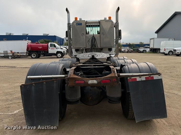 image for item FK3569 2019 Peterbilt 567 semi truck