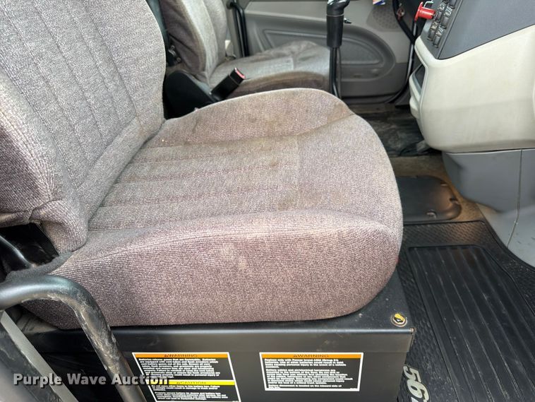 image for item FK3569 2019 Peterbilt 567 semi truck