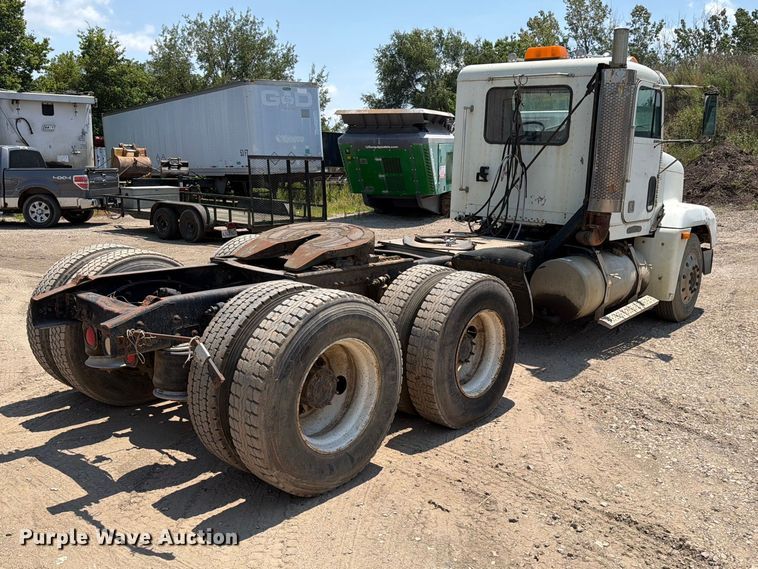 image for item FK4089 1996 Freightliner FLD 