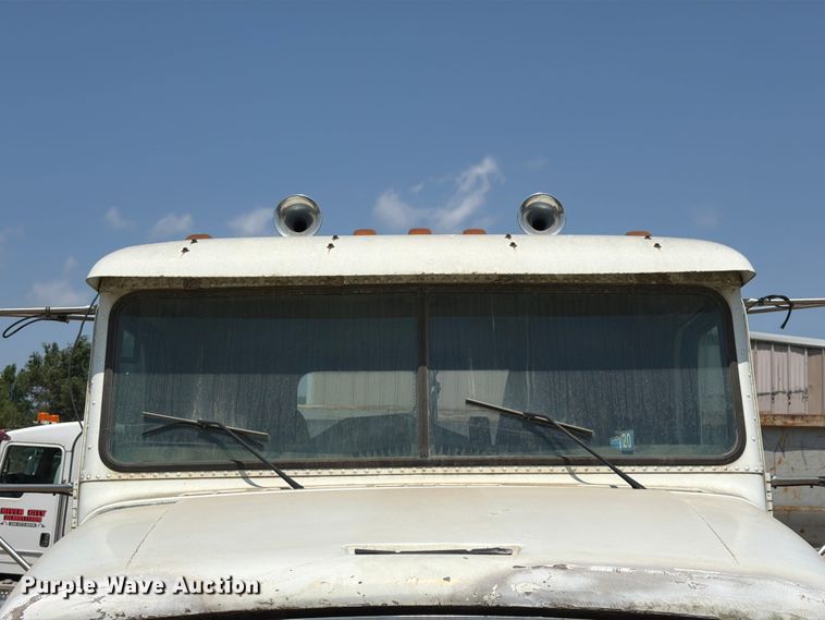 image for item FK4089 1996 Freightliner FLD 