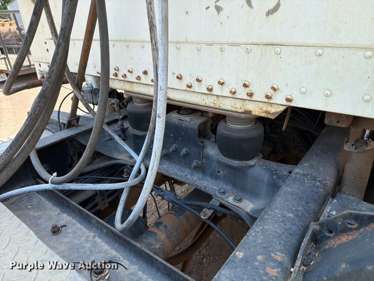 image for item FK4089 1996 Freightliner FLD 