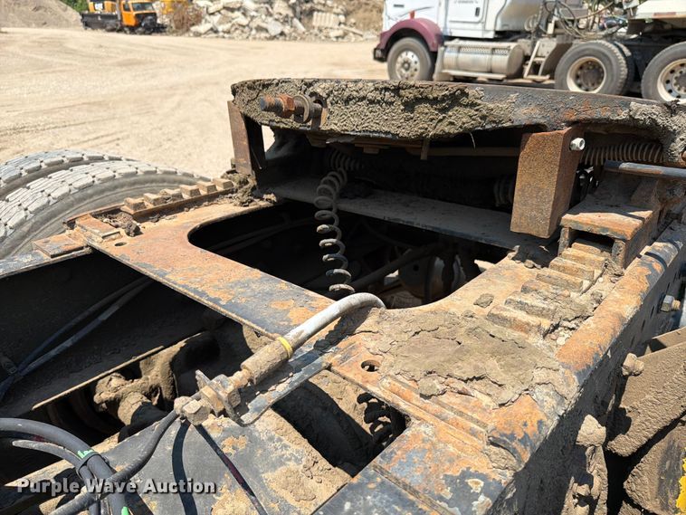image for item FK4089 1996 Freightliner FLD 