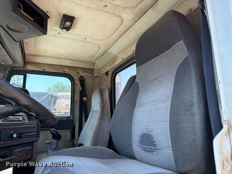 image for item FK4089 1996 Freightliner FLD 