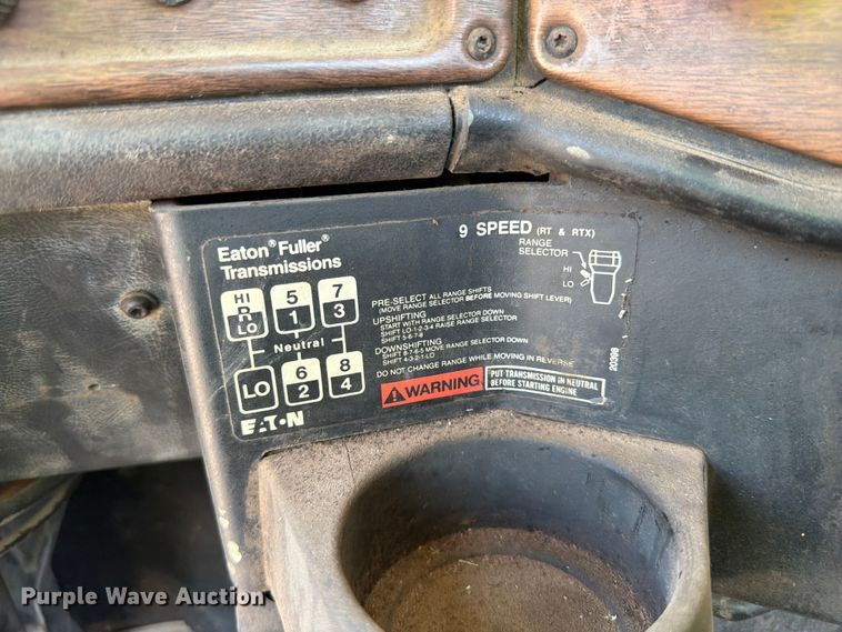 image for item FK4089 1996 Freightliner FLD 