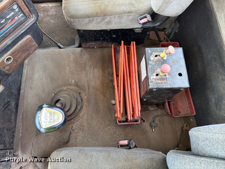 image for item FK4089 1996 Freightliner FLD 