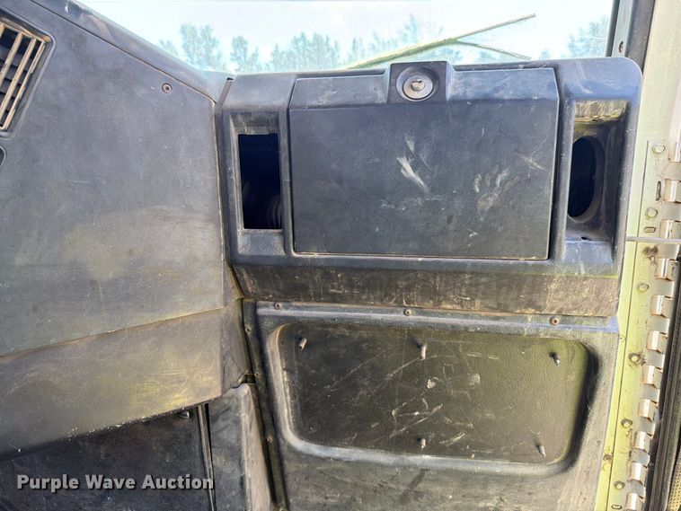 image for item FK4089 1996 Freightliner FLD 