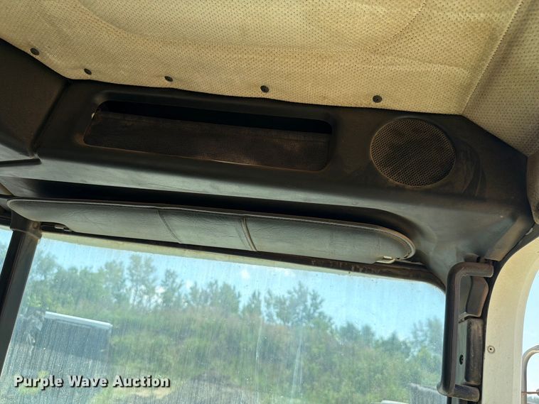 image for item FK4089 1996 Freightliner FLD 
