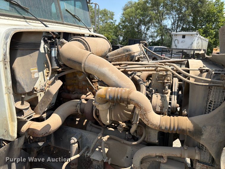 image for item FK4089 1996 Freightliner FLD 