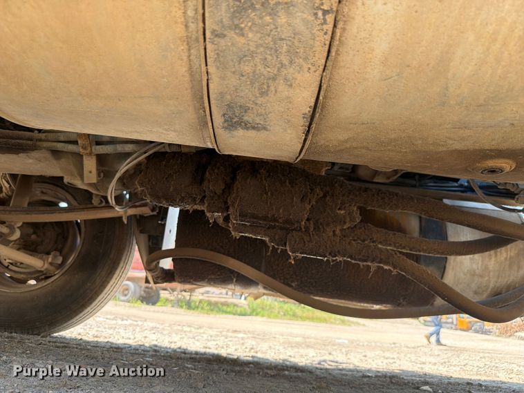 image for item FK4089 1996 Freightliner FLD 