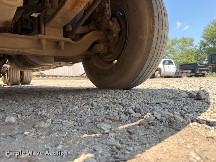 image for item FK4089 1996 Freightliner FLD 