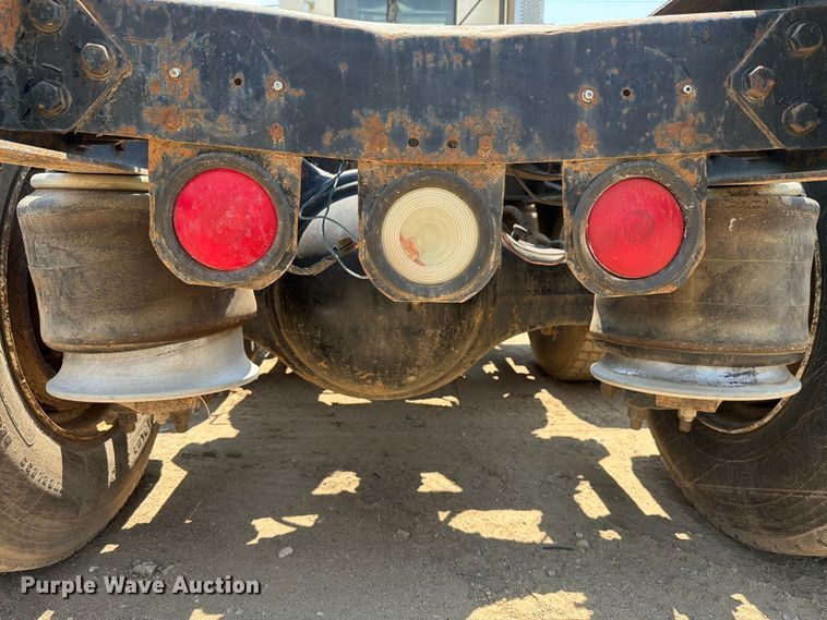 image for item FK4089 1996 Freightliner FLD 