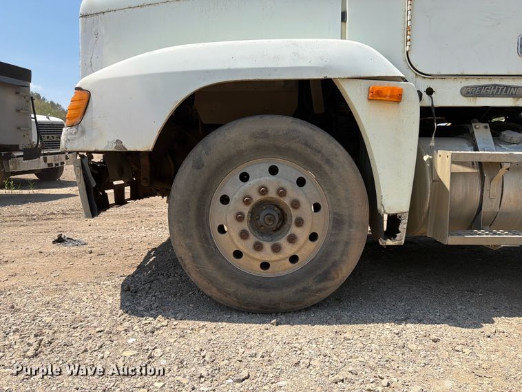 image for item FK4089 1996 Freightliner FLD 