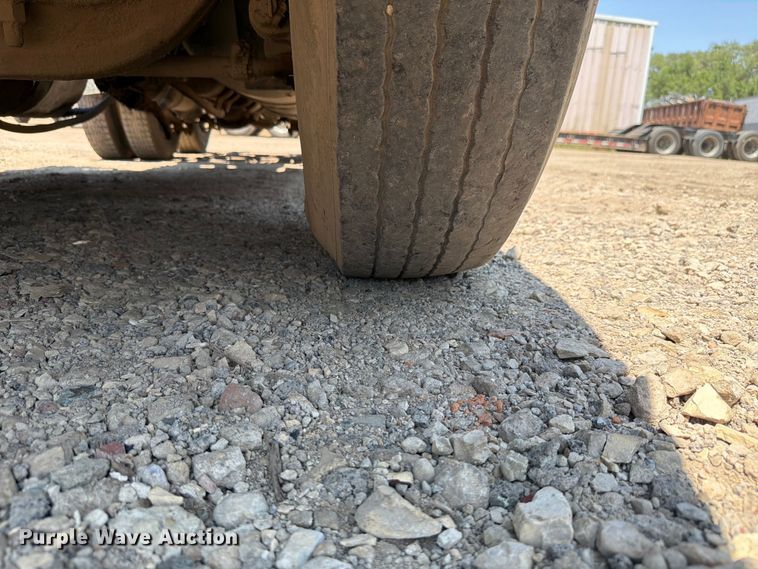 image for item FK4089 1996 Freightliner FLD 