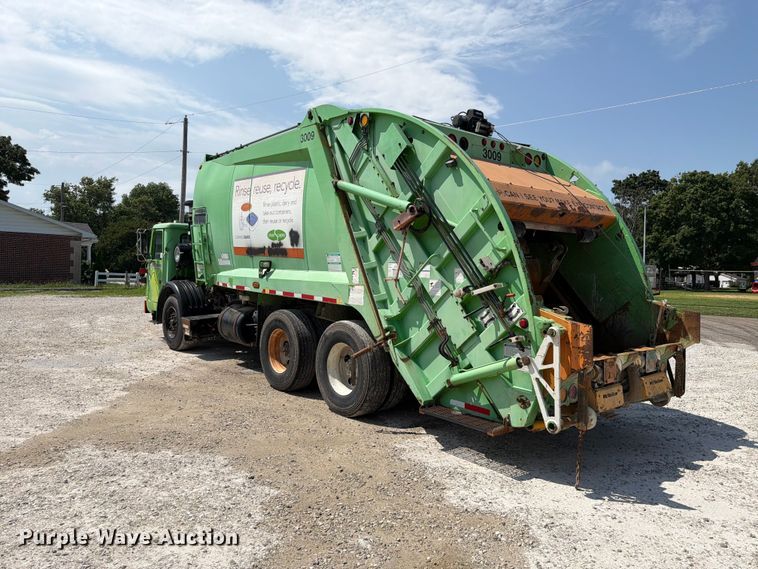 image for item FK4104 2009 Autocar WXLL refuse truck
