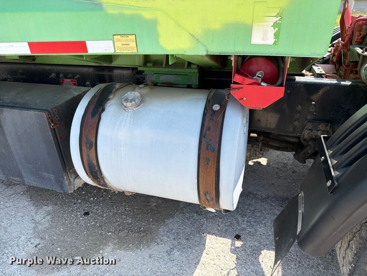 image for item FK4104 2009 Autocar WXLL refuse truck
