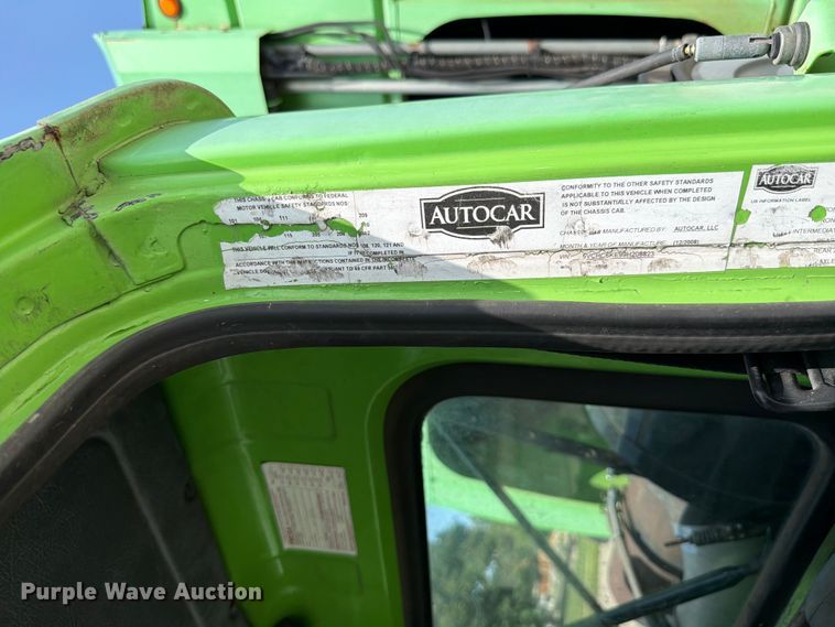 image for item FK4104 2009 Autocar WXLL refuse truck