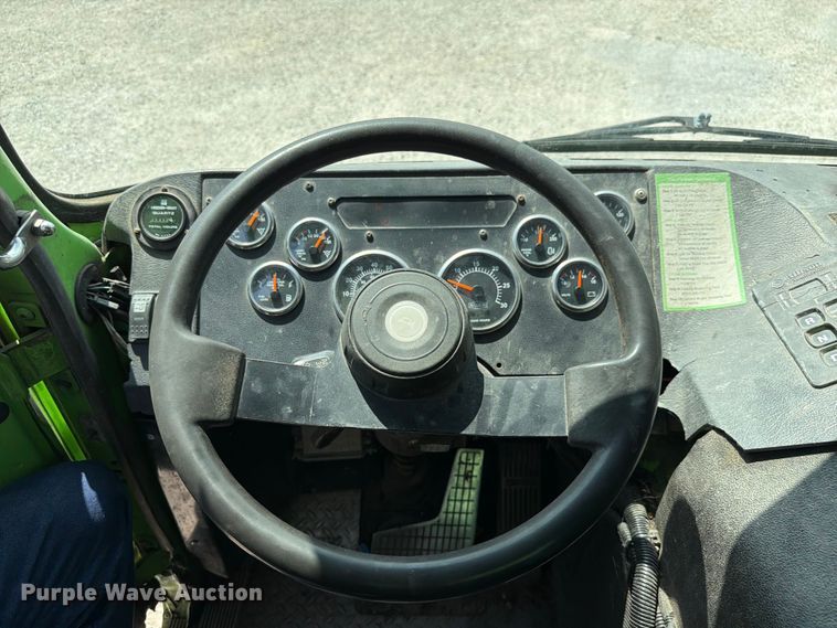 image for item FK4104 2009 Autocar WXLL refuse truck