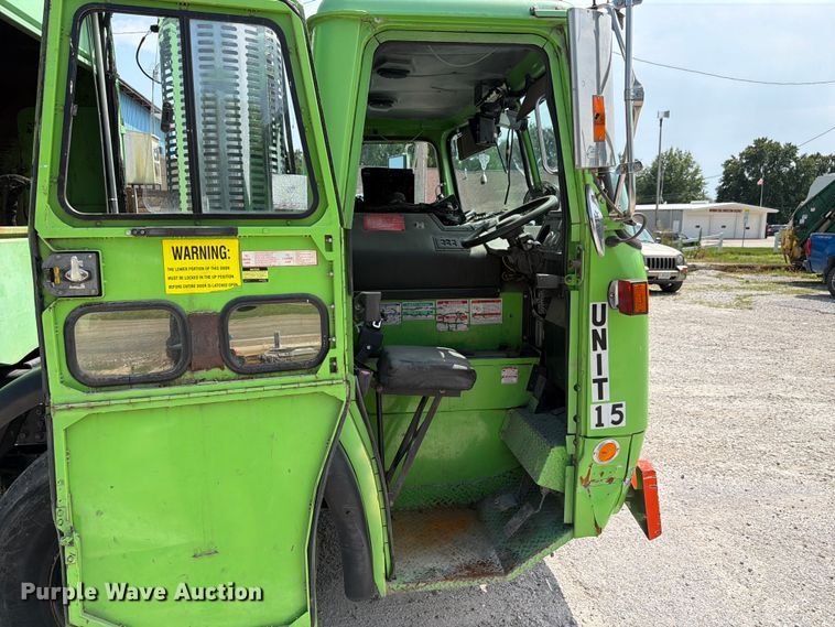 image for item FK4104 2009 Autocar WXLL refuse truck