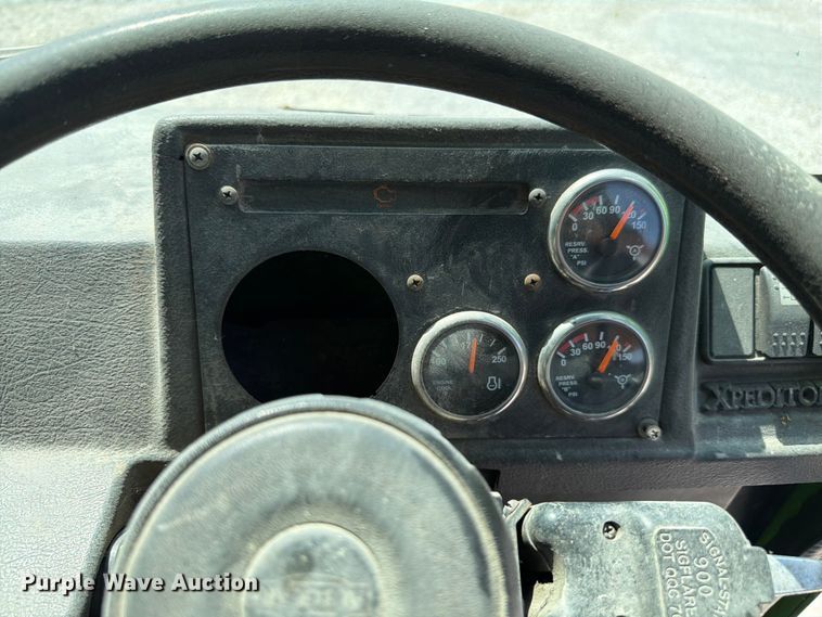 image for item FK4104 2009 Autocar WXLL refuse truck
