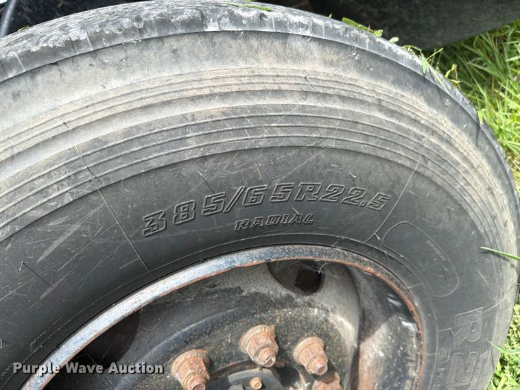 image for item FK4104 2009 Autocar WXLL refuse truck