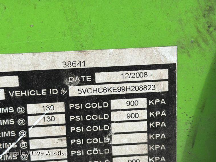 image for item FK4104 2009 Autocar WXLL refuse truck