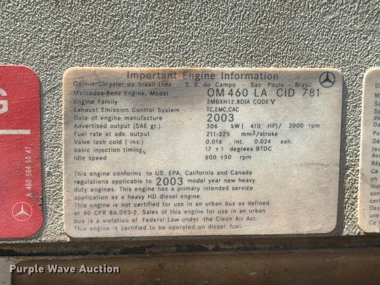 image for item FK4114 2004 Freightliner Columbia semi truck