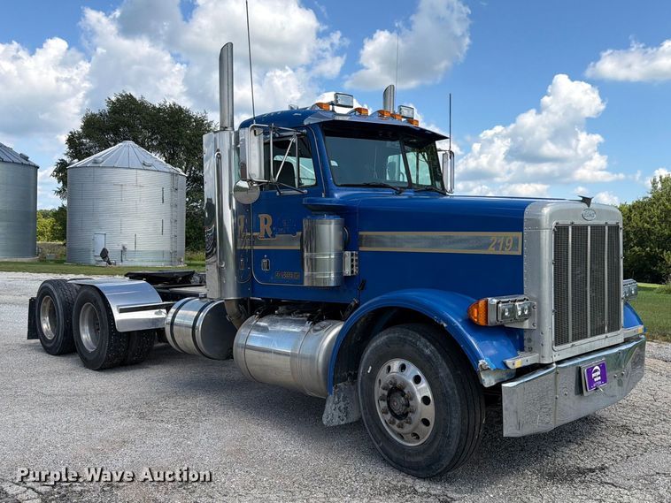 image for item FK4117 1996 Peterbilt 378 semi truck