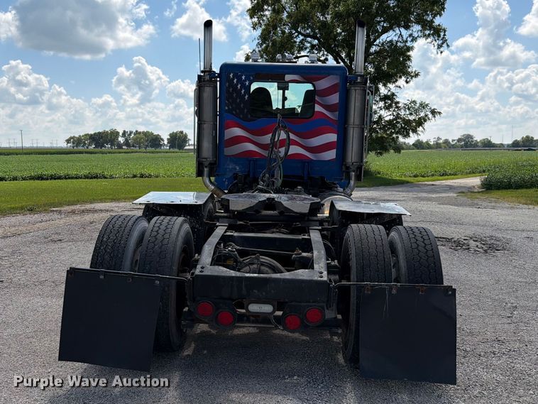 image for item FK4117 1996 Peterbilt 378 semi truck