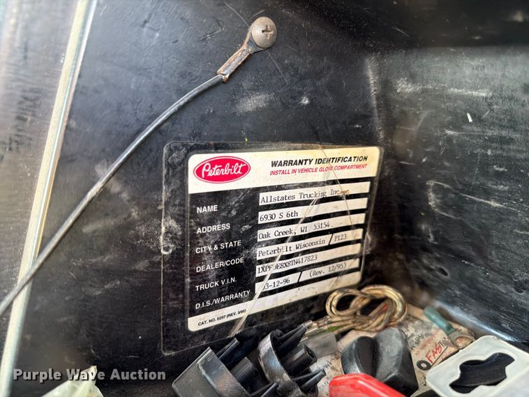 image for item FK4117 1996 Peterbilt 378 semi truck