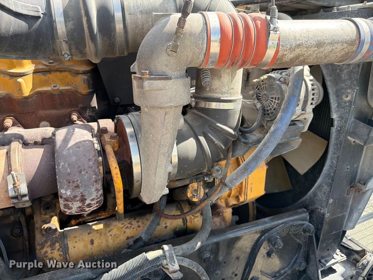 image for item FK4117 1996 Peterbilt 378 semi truck