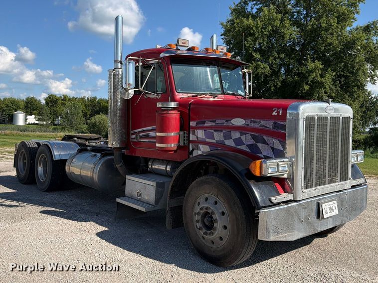 image for item FK4118 1994 Peterbilt 379 semi truck