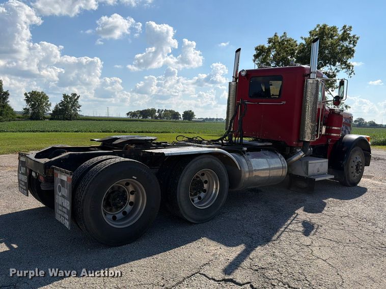 image for item FK4118 1994 Peterbilt 379 semi truck