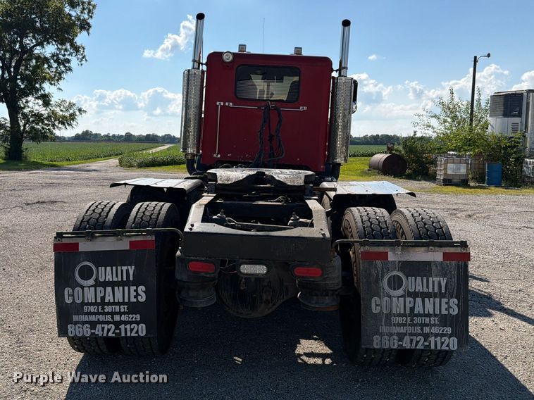 image for item FK4118 1994 Peterbilt 379 semi truck