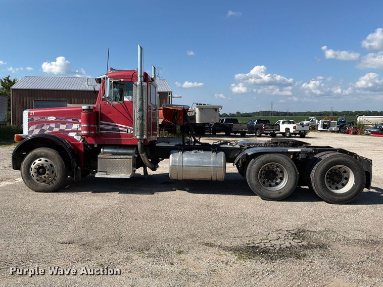 image for item FK4118 1994 Peterbilt 379 semi truck