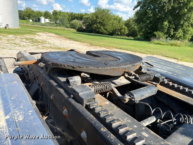 image for item FK4118 1994 Peterbilt 379 semi truck