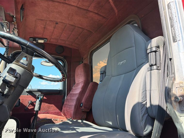 image for item FK4118 1994 Peterbilt 379 semi truck