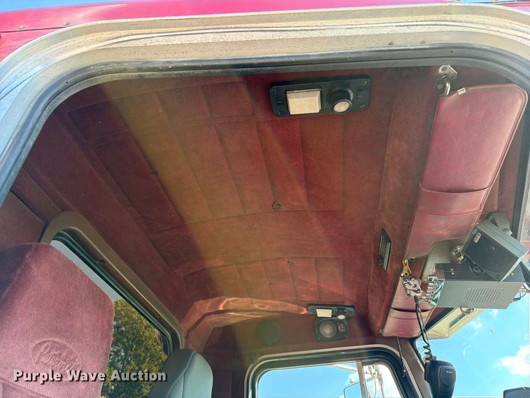 image for item FK4118 1994 Peterbilt 379 semi truck