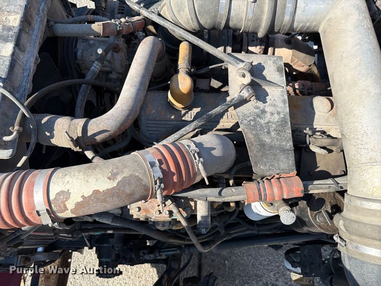 image for item FK4118 1994 Peterbilt 379 semi truck