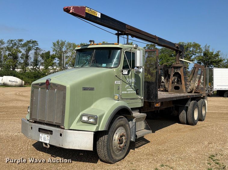2003 Kenworth T800 crane truck