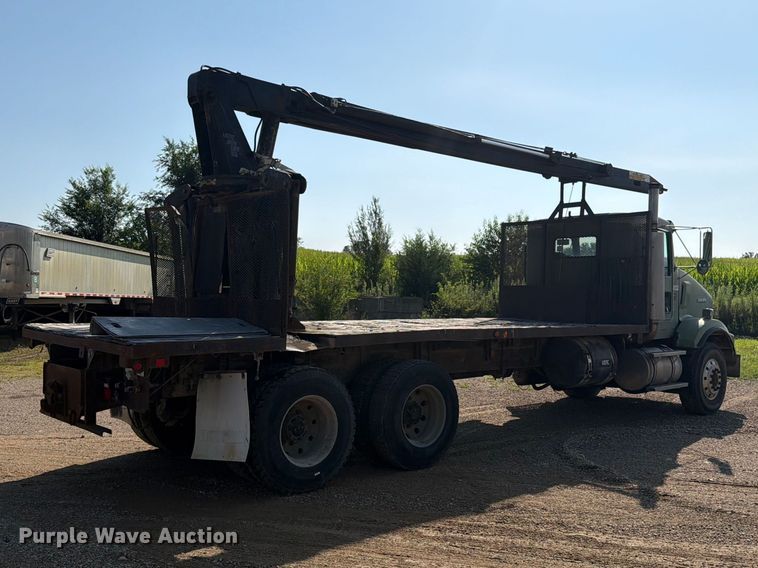 image for item FK4123 2003 Kenworth T800 crane truck