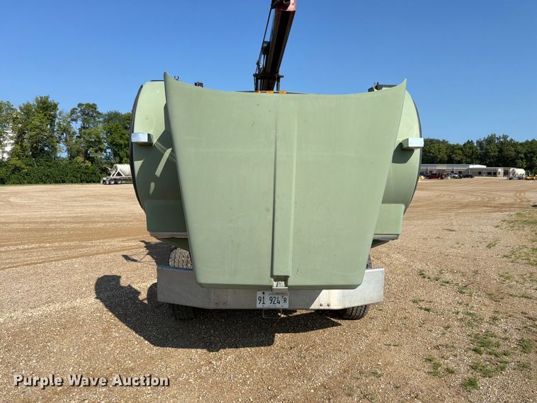 image for item FK4123 2003 Kenworth T800 crane truck