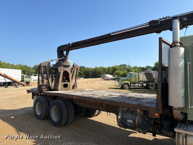 image for item FK4123 2003 Kenworth T800 crane truck