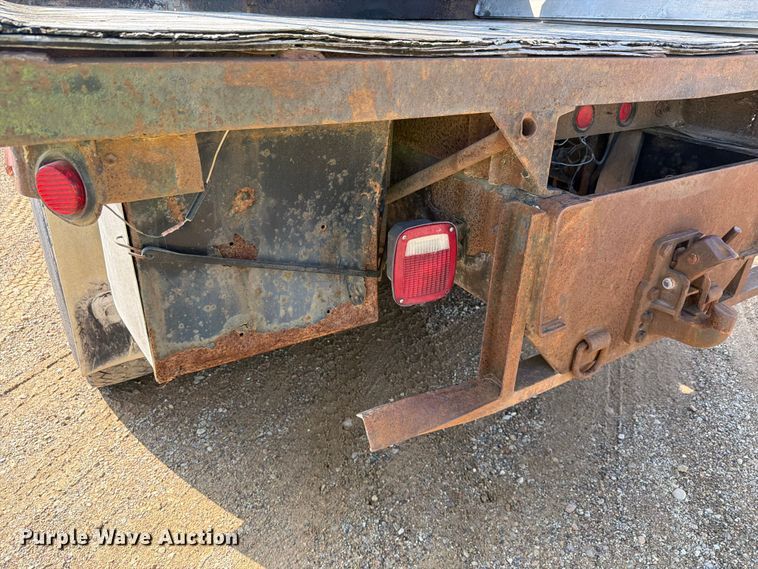 image for item FK4123 2003 Kenworth T800 crane truck